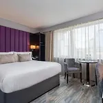 Hotell The Trinity 4*