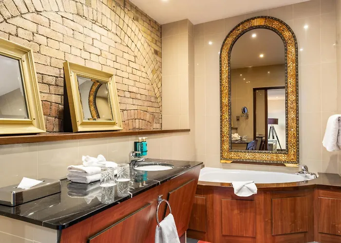 The Trinity Hotel 4*
