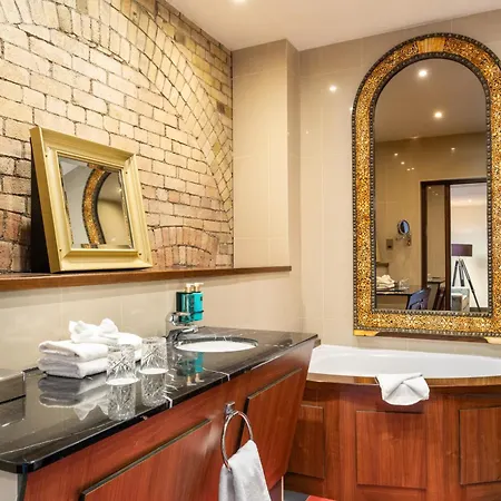 The Trinity Hotel 4*