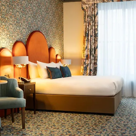 Hotel The Trinity 4*