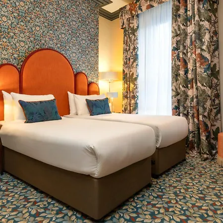 Hotel The Trinity 4*