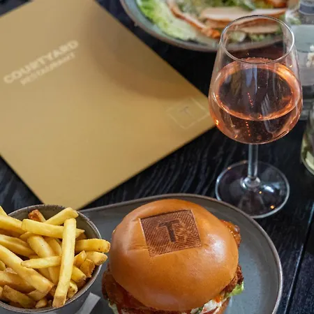 Hotel The Trinity 4*